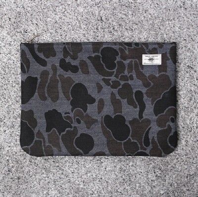 ONE CLUTCH BAG [BLUE CAMO]  크런치백