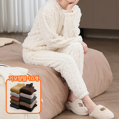 [르보에x핫트랙스] 허그 극세사 수면잠옷+양말 세트