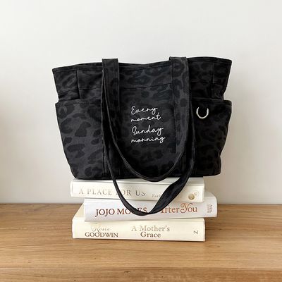 Day pocket shoulder bag_leopard