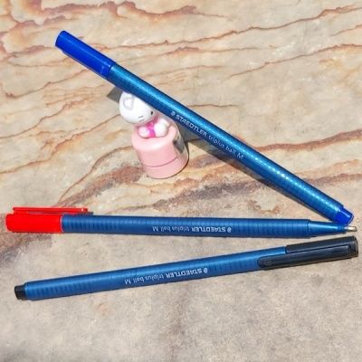스테들러 트리플러스 1.0mm 삼각 유성볼펜 437M 1자루