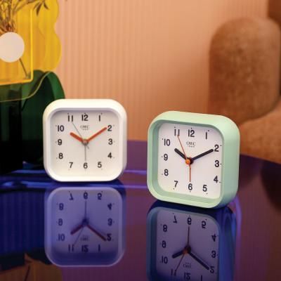 오더블유씨 이지라이프 조명 무소음 탁상시계 OT1636