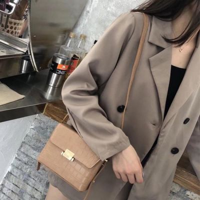 여성 가방 크로크다일 패턴 미니 크로스백