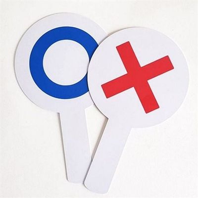 ox 퀴즈 팻말 ox 게임 푯말 휴대용 진행용 파티용 놀이용 학습용 이벤트 레크리에이션 손잡이형 다용도(WFPE8NI)