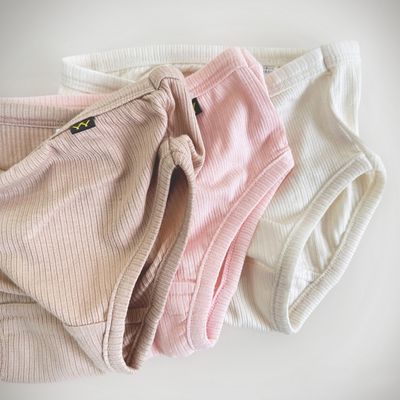 예루예나 여아 팬티 레이온골지 소프트 바나나 3매