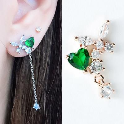 [애슬릿]제니스 언발 그린 하트 큐빅 드롭 귀걸이