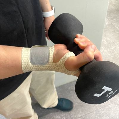 2P 얇은 임산부 베이지 손목보호대(WFIVOVJ)