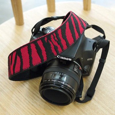 씨에스타 카메라스트랩 - 지브라 레드 Zebra Red