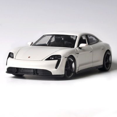 [웰리]1:24 포르쉐 타이칸 터보S (552W24107W)