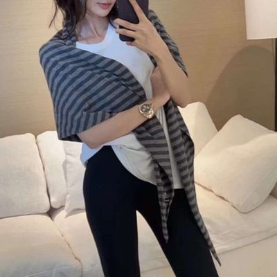 [애슬릿]스트라이프 울 100 여성 삼각 어깨 숄 머플러