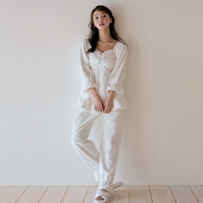 [쿠비카]밴딩 넥 엠보 극세사  투피스 여성잠옷 W869