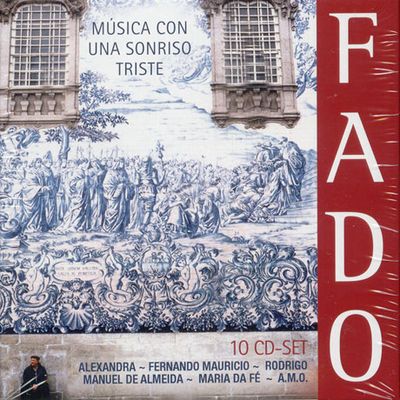 FADO/ MUSICA CON UNA SONRISO TRISTE [10CD]