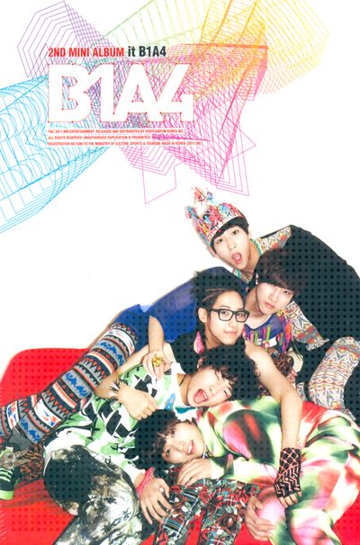 IT B1A4 [2ND MINI ALBUM] [하드커버 양장본+화보집+사인포토카드(멤버별랜덤1종)]