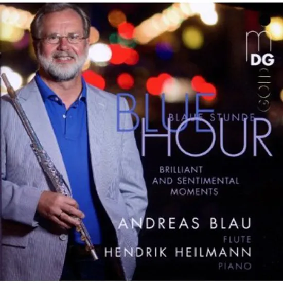 BLUE HOUR/ HENDRIK HEILMANN