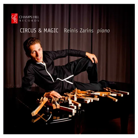CIRCUS & MAGIC