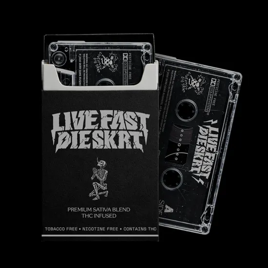 LIVE FAST DIE SKRT [CASSETTE TAPE VER] [사인반]