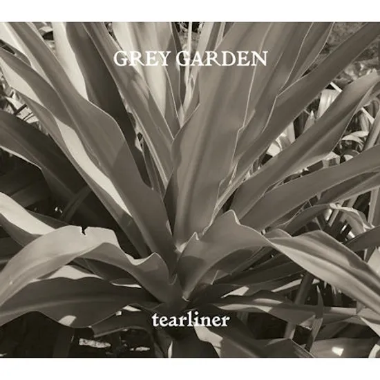 GREY GARDEN [잿빛 정원]