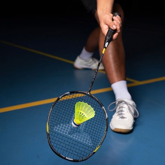 타토 아이소포스 9051.8 배드민턴 라켓 / 선수용