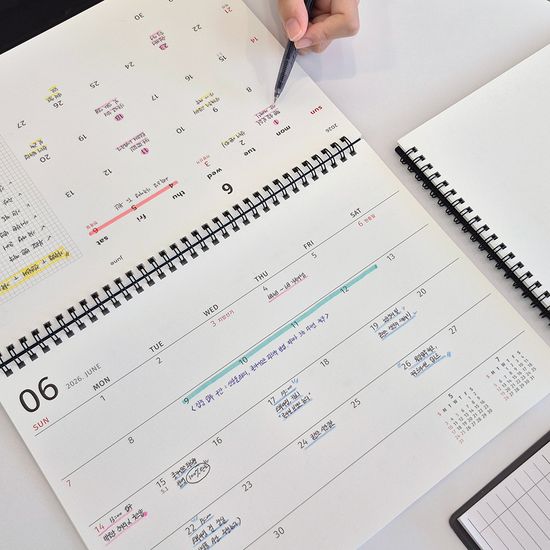 2026모뉴 대형 A4달력 칸넓은 큰 숫자 글씨 탁상달력