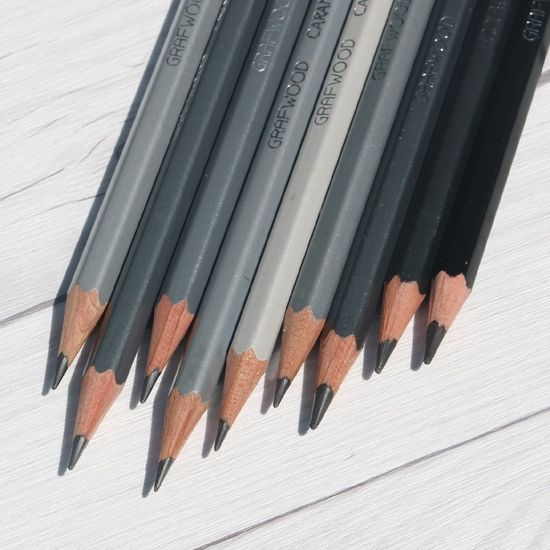 까렌다쉬 4H-8B 최고급연필 그라프우드 775(3개입)
