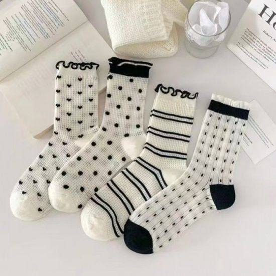 소녀감성가득 도트시스루양말 4개세트