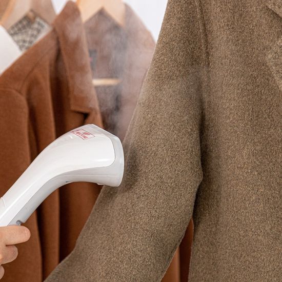 벤하임 옷걸이와 다리미판이 있는 스탠드 스팀다리미