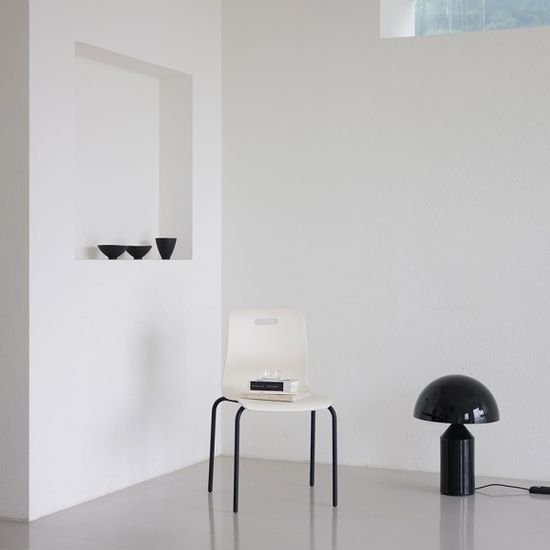 아미 플라스틱체어/포인트의자/디자인체어