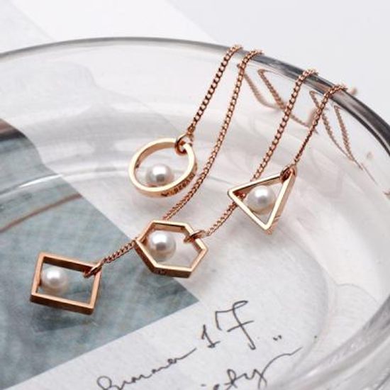 [애슬릿]핑크 도금 쉐이프 체인 롱 드롭 귀걸이