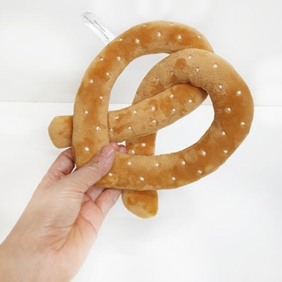 Love pets Pretzel (프리첼)