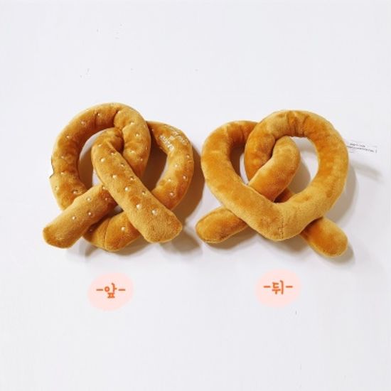 Love pets Pretzel (프리첼)
