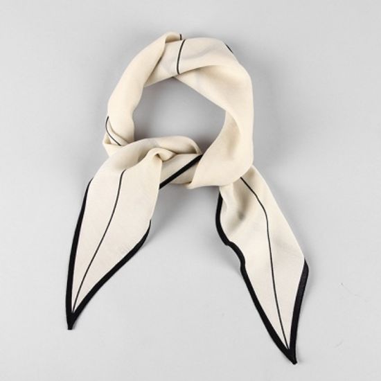 [베네]울실크 라인 마름모 스카프