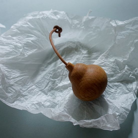 프룩투스 페이퍼 웨이트