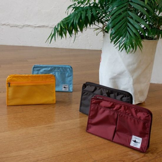 TRAVEL-POUCH_BURGUNDY