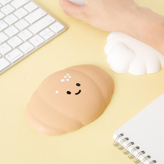 아트박스 소금빵 손목쿠션