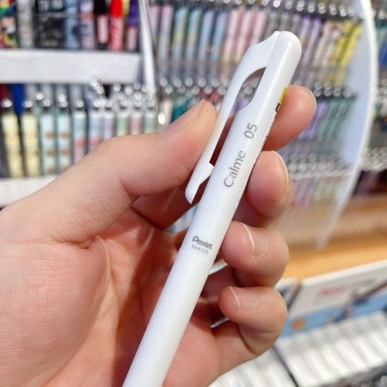 펜텔 카르므 0.5mm 유성볼펜 BXA105 1자루