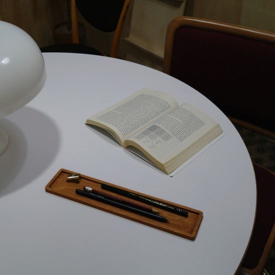 포에트리앤스페이스 하프문 선반 03 - 펜트레이 2컬러