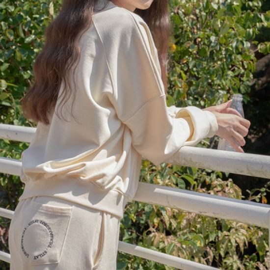 Sweat pants emblem (ivory)
