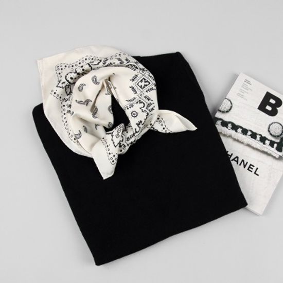 [베네]모던 페이즐리 쁘띠 스카프