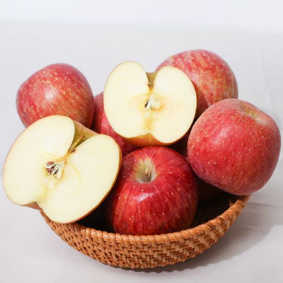 과일맛집 프리미엄 정품 사과 중소과 4kg 24과내