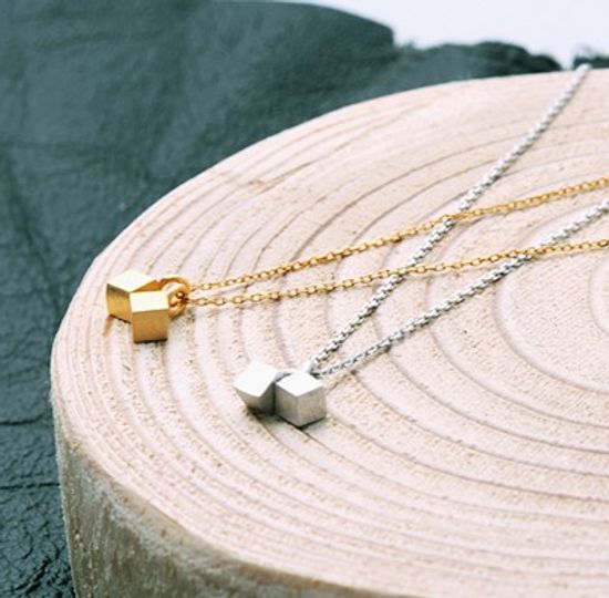 YL-Double cube necklace
