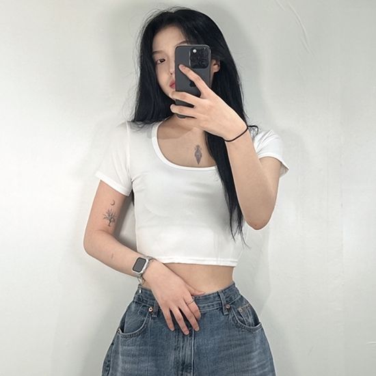 여성 반팔티 세미 크롭 티셔츠 화이트 블랙 골지 슬림