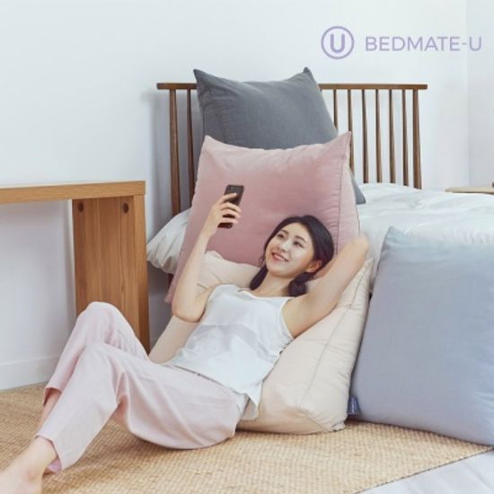 베드메이트유 피그먼트 삼각 등받이쿠션
