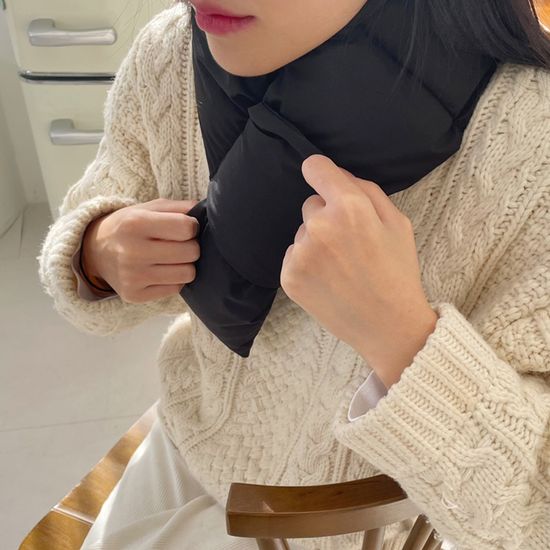 패딩 미니 머플러