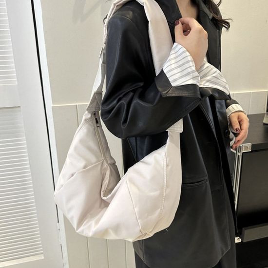 반달 크로와상 크로스백 슬링백(WDC595E)