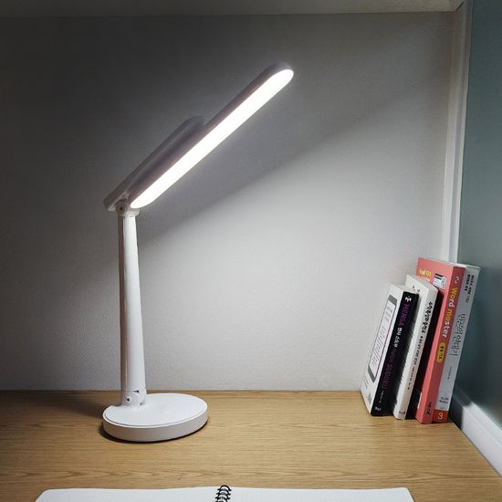 책상 무선 LED 학습용 스탠드 독서등 공부방 조명