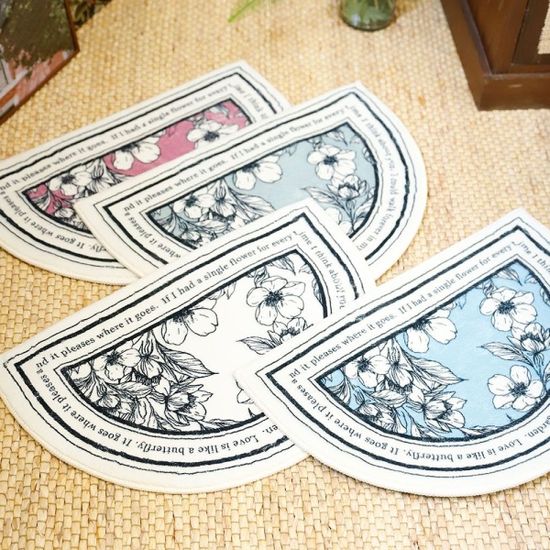 더크린 북유럽감성 발매트 제비꽃 반원 화이트[WB7479