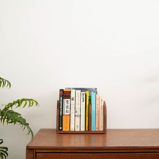 [각도와 커브] 미니 책꽂이 _ 도담 (Dodam)