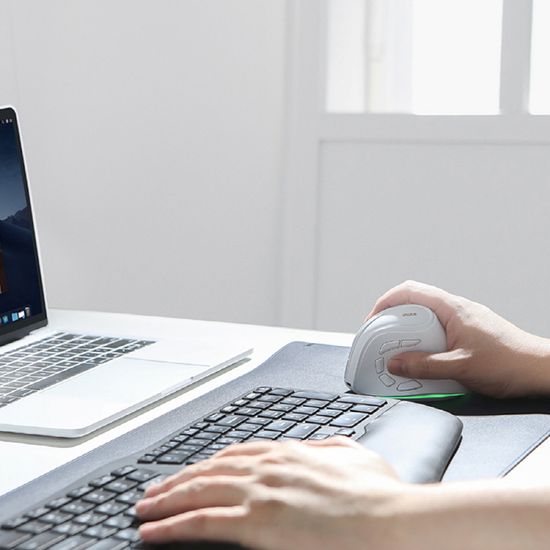 아이노트 인체공학 버티컬 무선 마우스 VM530RB