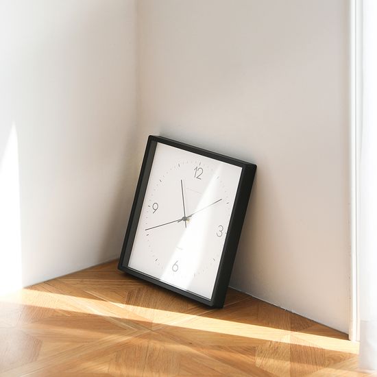 무아스 모던프레임 스퀘어 무소음 벽시계 거실시계