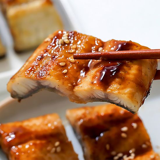 풍천 자포니카 손질 민물장어 1kg(손질후 700g/2~4미)