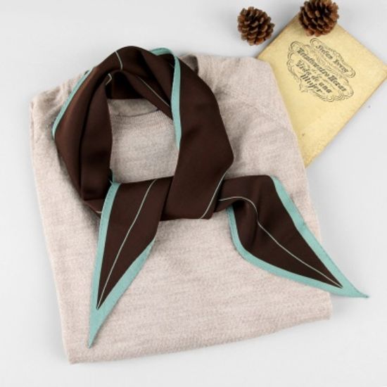 [베네]크로스 라인 마름모 스카프 Ⅱ